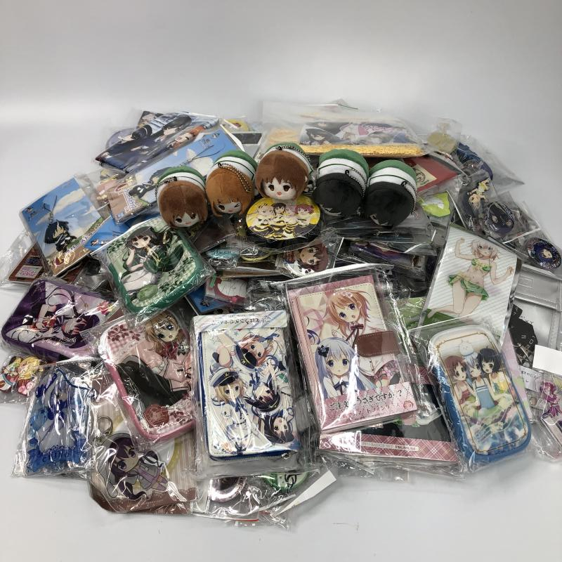 中古 キャラクターグッズまとめ 約 500個セット リゼロ ごちうさ ラブライブ 缶バッジ ラバスト 色紙 10 Mozago Com