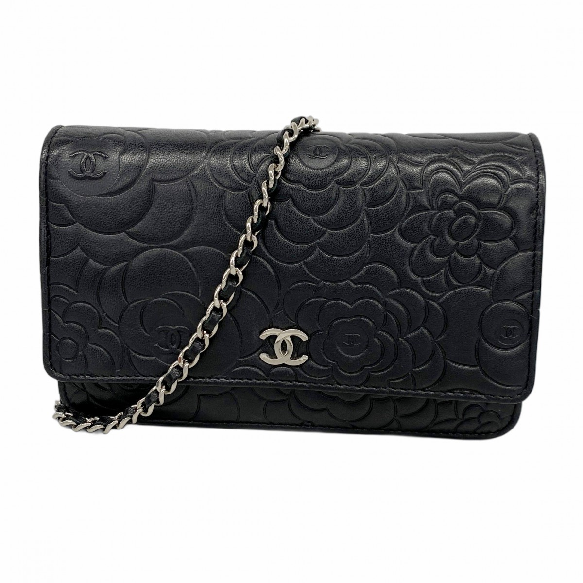 CHANEL カメリア エンボス チェーンバッグ ラムスキン CHANEL カメリア エンボス チェーンバッグ ラムスキン - メルカリ