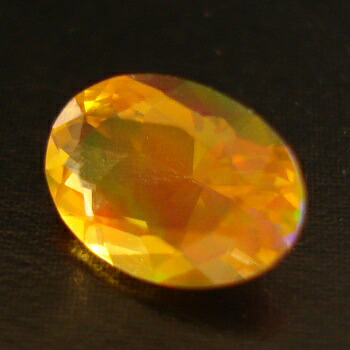 【ファセットカットにオーロラが】メキシコオパールオーバルシェイプ 約0.50cts|PedraMercado