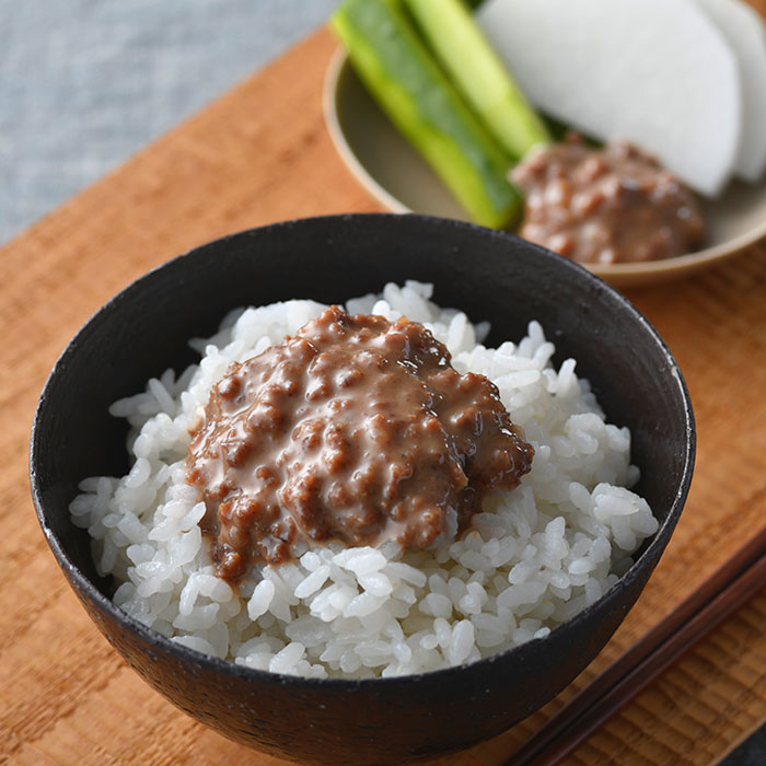 肉料理かやま そぼマヨ プレミアム・プレーン 3本セット ご飯のおとも お供 テレビ紹介 惣菜 神戸牛 黒毛和牛 国産和牛 そぼろ マヨネーズ