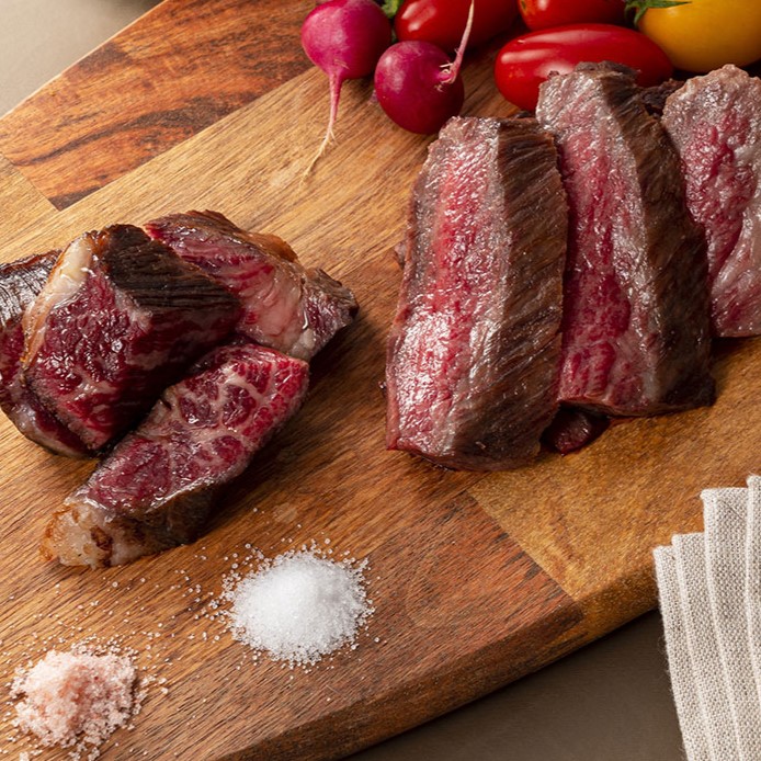 発酵熟成肉 黒毛和牛ステーキ（300g） 国産 牛肉 肩ロース 和牛 エイジング ジューシー 父の日 母の日 ギフト プレゼント 御歳暮ギフト