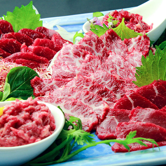 マラソン期間 エントリーでP10倍!鮮馬刺しバラエティ5種セット 馬肉 熊本県 阿蘇 千興ファーム 小分け 桜うまトロ ユッケ 赤身スライス 大トロスライス ローススライス|おとなの週末 お取り寄せ倶楽部