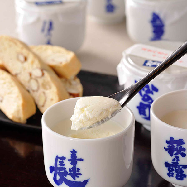 日本ギフト大賞2016（京都賞）受賞 湖のくに生チーズケーキ【プレミアム】お猪口入り6蔵セット 送料無料　2024冬ギフト