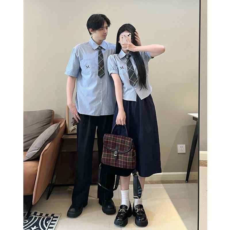 ペアルック 半袖シャツ スカート セットアップ 夏 フレンチデザイン 個性的 カップルコーデ 男女兼用 カジュアル 通勤 Aライン ミモレ丈 ポリエステル ストライプ柄