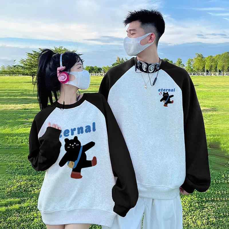 トレーナー お揃い 特徴的なデザイン 秋冬 長袖 肩から続く袖 丸首 ゆったり大きめ 綿混 ポリエステル 柄 印刷 高級感 黒 灰色 白