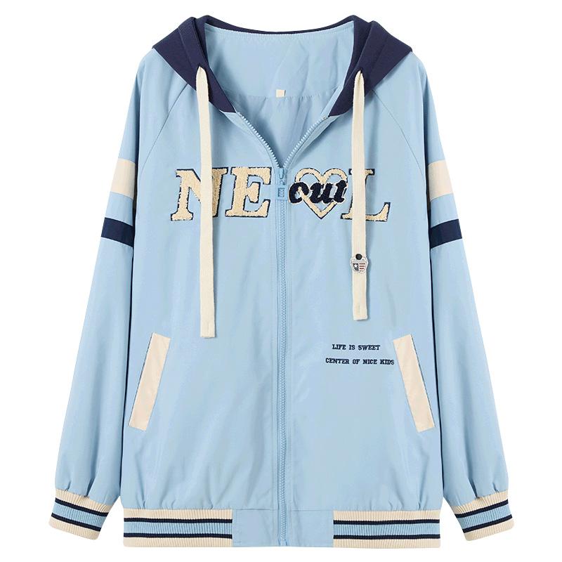 スタジャン 女子 ジュニア 学生 フード付き ゆったり カジュアル 秋冬 ジャケット ブルゾン ポリエステル 通学 普段使い お出かけ 切り替え 刺繍 ファスナーポケット
