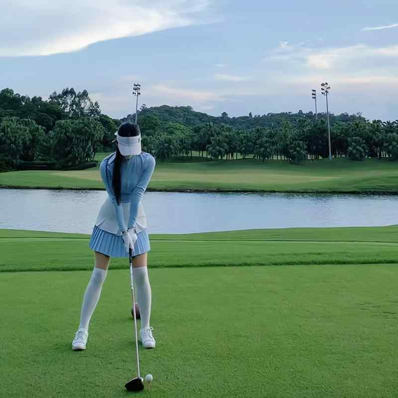 ゴルフウェア レディース 春夏 韓国風 長袖トップス ミニスカート セットアップ プリーツデザイン 吸湿速乾 ストレッチ スリムフィット エレガント