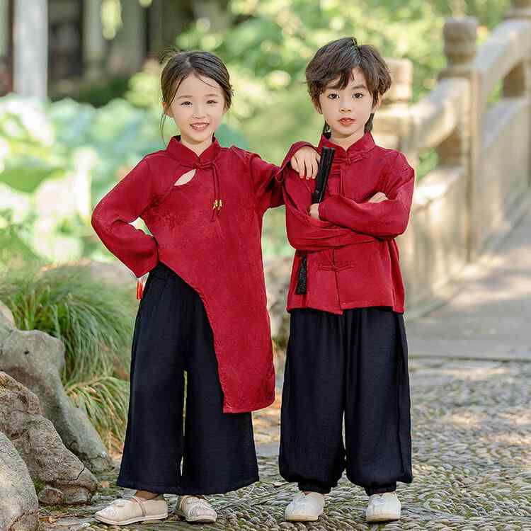 漢服 子供 男の子 女の子 春秋 上下セット きょうだいお揃い 中国風 古風な 赤 普段使い 発表会 舞台衣装