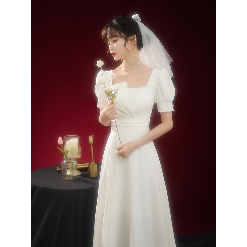 ドレス レディース ロング丈 イブニング フォーマル 白 サテン 上品 エレガント 高級感 個性的 結婚式 披露宴 パーティー 発表会 演奏会 司会