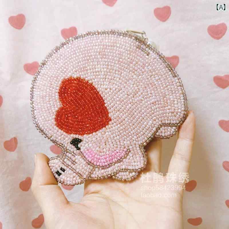 ポーチ 小銭入れ レディース ミニ 財布 コインケース ジッパー 小物 雑貨 刺繍 豚 ブタ かわいい ビーズ