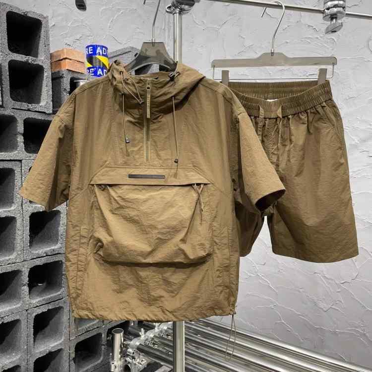 セットアップ メンズ 男性用 半袖 Tシャツ パーカー ハーフジップ ショートパンツ ツーピース デザインポケット ゆったり ルーズ ポリエステル カジュアル 春夏 カーキ グレー