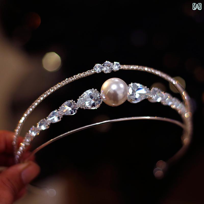 ブライダル アクセサリー 小物 ウェディング 結婚式 パーティー 婦 花嫁 舞台 小道具 コスプレ 韓国 ストーン スーパー フラッシュシルバー 半円 クラウン ヘッド ドレス シンプル ドレス 髪型