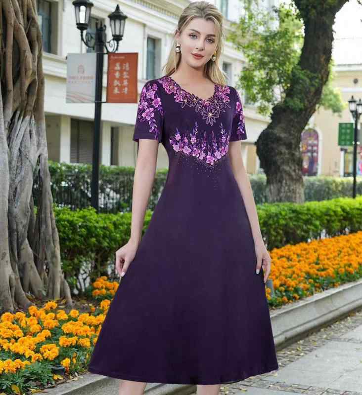 お上さん服 衣装 お召しもの 雅びやか 今めかしい レディース 夏 服 止ん事無い 刺しゅう Vのど首 広広とした 西洋