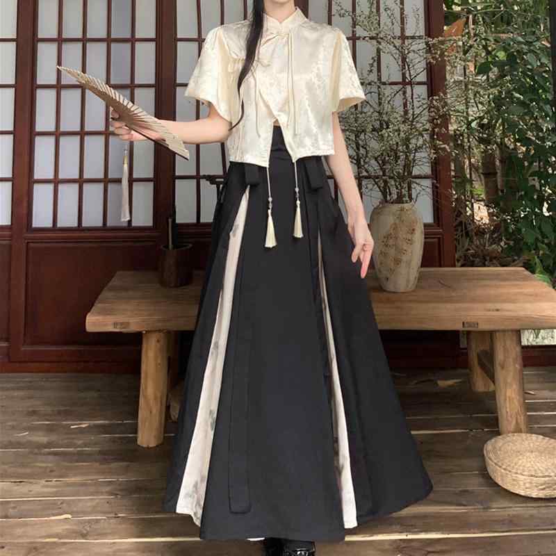 大きめ大きさ レディース 今めかしい 流行り物 心地好い 会う約束 成人女性会 普段使い走り 夏 中国 バックル タッセル トップス 二分の一 レングス 言い慣わし スコート セットアップ スコート