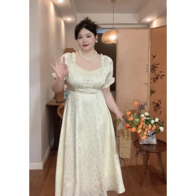 大きめサイズ レディース おしゃれ ファッション 上品 フェミニン デート 女子会 普段使い ニース 休日 ぽっちゃり フレンチ スリム 初恋 ドレス