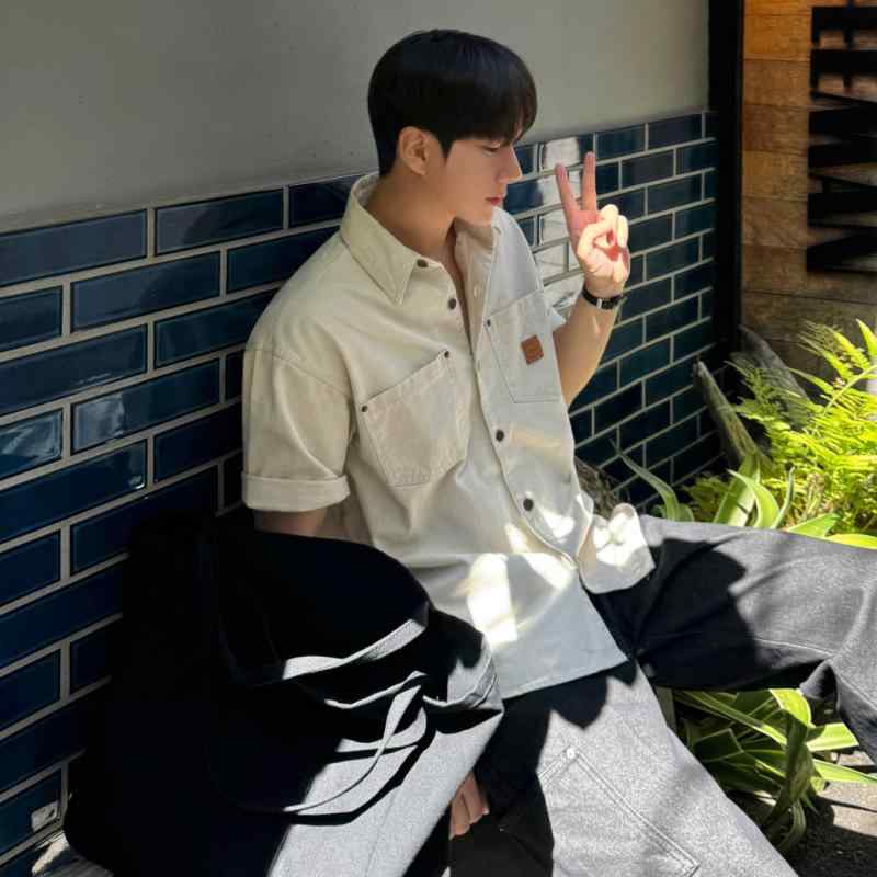 シャツ メンズ 高級感 ワークシャツ 半袖 ゆったり カジュアル 韓国風 通勤 着回し 春夏 綿 無地 通気性 ポケット付き 普段使い カーキ