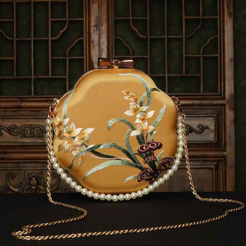ハンドバッグ レディース 中国風 レトロ 円形 手刺繍 ミニバッグ 配色切り替え チャイナドレス 普段使い シルク素材 ロック金具開閉 スマホ収納 合成皮革裏地 ブラック アイボリー 花柄 春夏