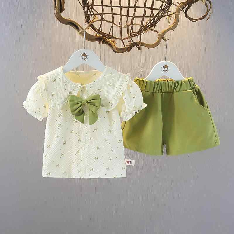 セットアップ 女の子 女児 ベビー キッズ 小花柄 半袖 Tシャツ ショートパンツ 2点セット 綿 薄手 カジュアル 普段使い グリーン 韓国 夏服 1歳 2歳 3歳