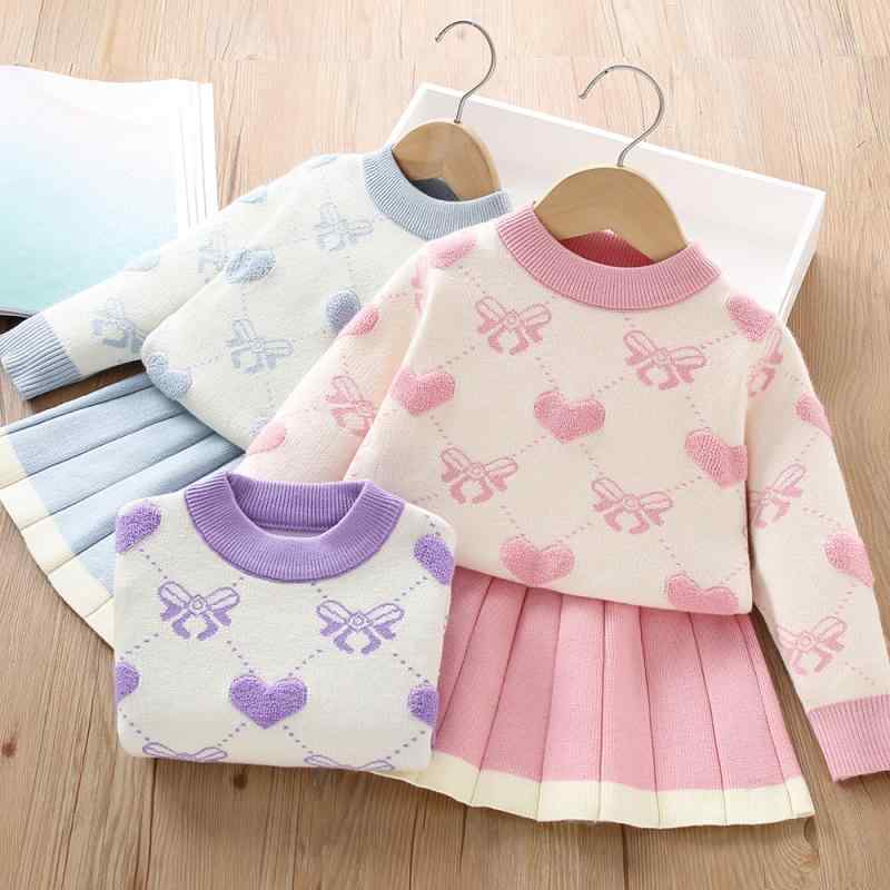 ニット セットアップ キッズ 女の子 プルオーバー 長袖 ハート柄 ショートスカート ミニスカート 韓国 ファッション おしゃれ かわいい トレンド 秋冬 アクリル 普段使い お出かけ着