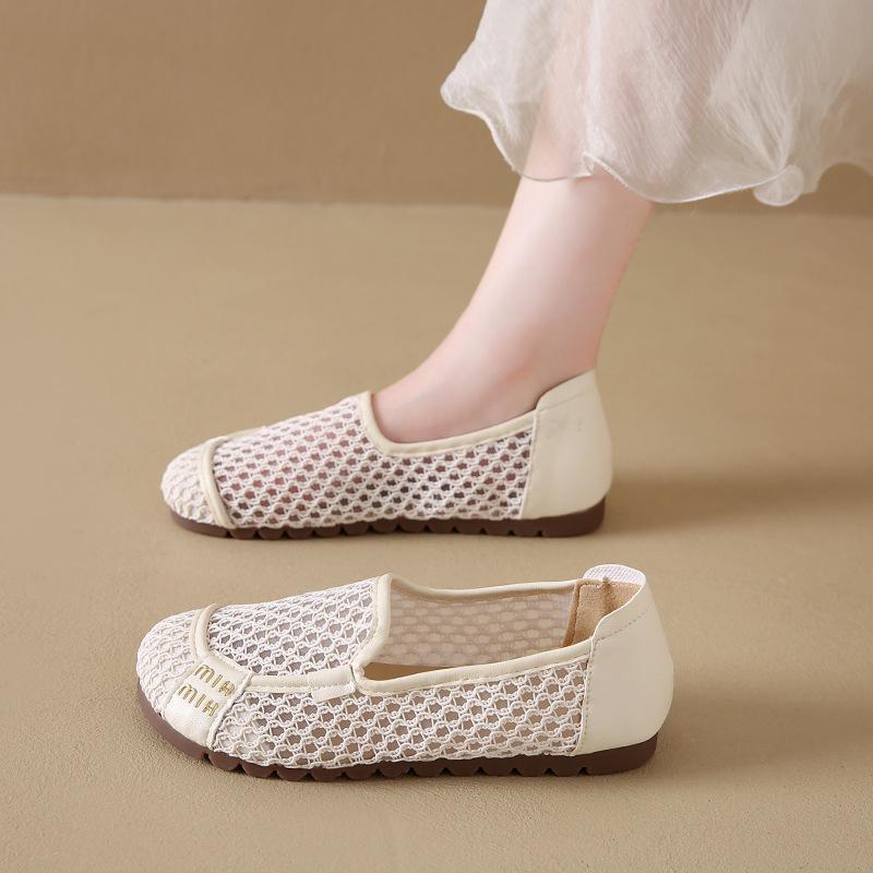 パンプス レディース メッシュ パンチング 通気性 フラット スリッポン モカシン ラウンドトゥ ソフトソール ぺたんこ カジュアル オフィス 仕事履き ナースシューズ 普段使い オフホワイト シルバー ブラック 春夏