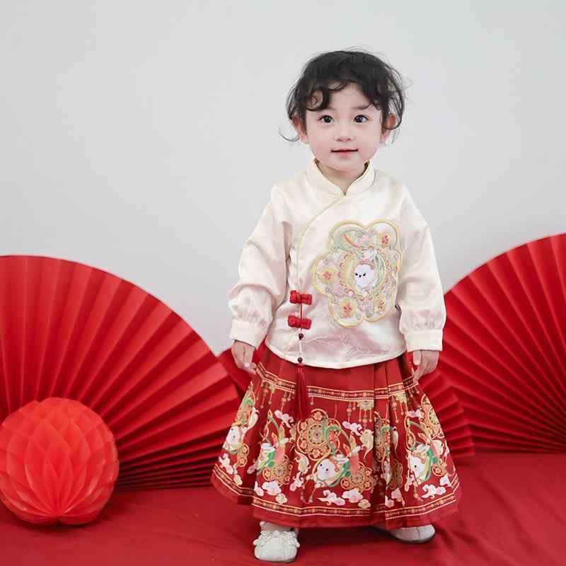 漢服 キッズ 女の子 中国風 馬面スカート セットアップ 上下セット 長袖 春秋 1歳 誕生日 お祝い 発表会 フォーマル 礼服 レッド 赤 ポリエステル