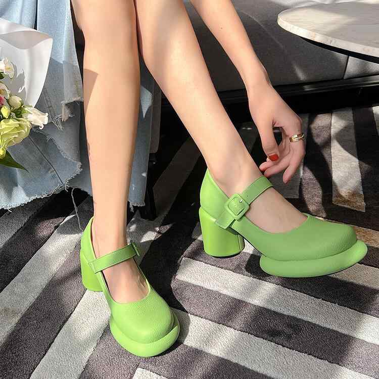 パンプス レディース ラウンドトゥ マリージェーン ハイヒール ブロックヒール 6-8cm 厚底プラットフォーム シングルストラップ バックル 無地 合成皮革 欧米風 普段使い オフィス カジュアル 上品 歩きやすい 安定感