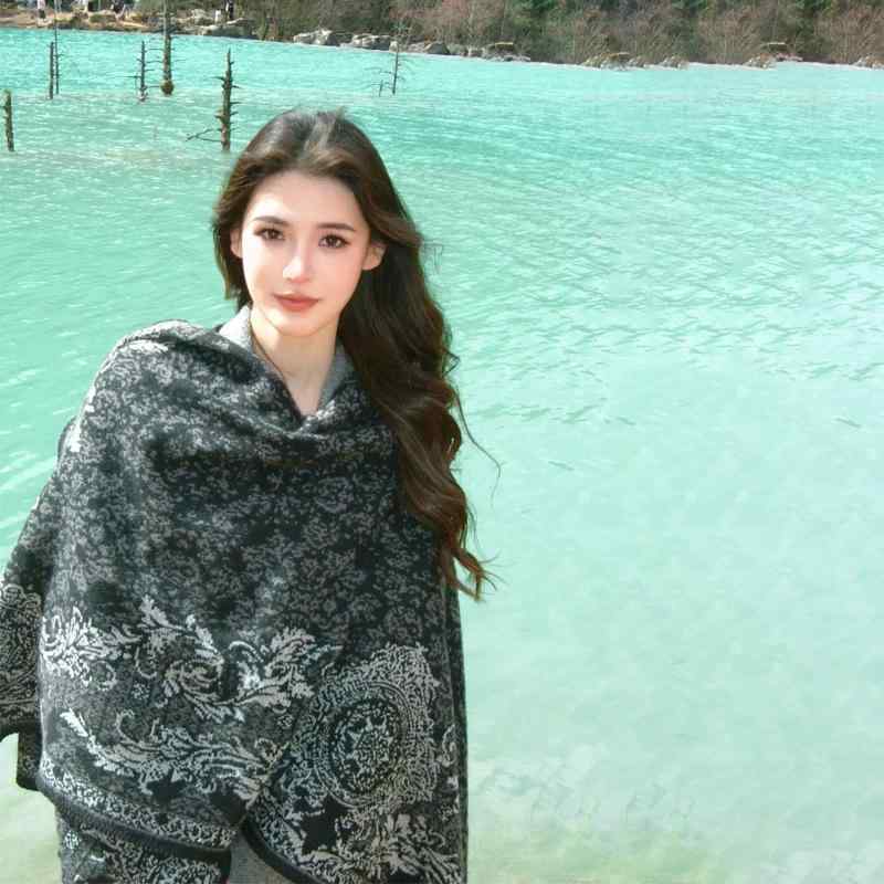 ショール レディース 民族風 ボヘミアン エスニック ポンチョ ケープ ストール 羽織り 大判 ロング丈 旅行 リゾート 写真撮影 お出かけ 普段使い 絡み枝花柄 プリント 絞り染め ポリエステル ブラック カーキ