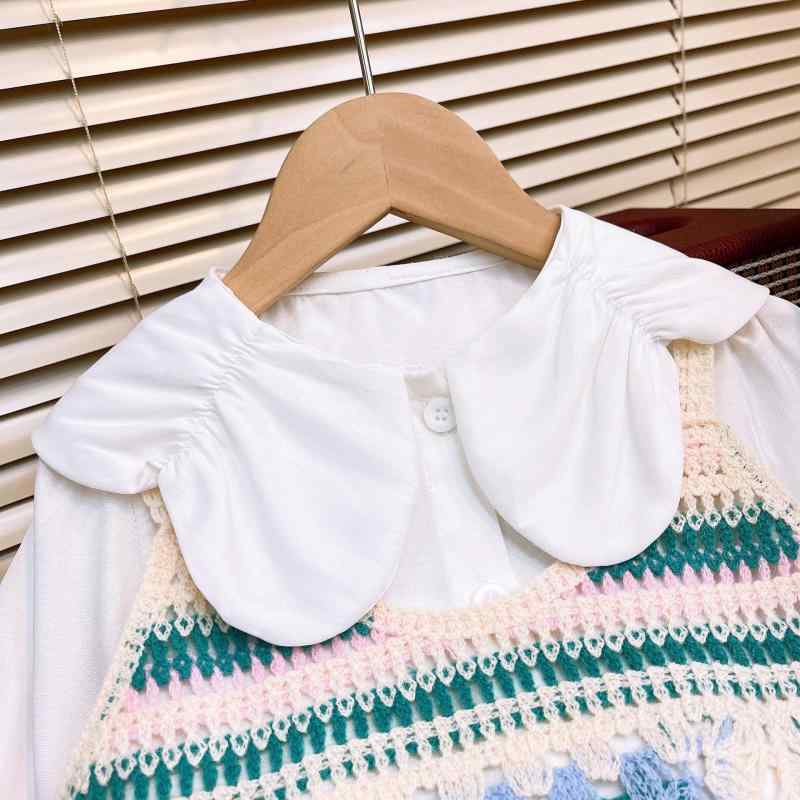 キッズ 女の子 秋冬 セットアップ 子供服 ガールズ 3点セット スリーピース 花柄トップス カットソー ニットベスト ハート柄デニムパンツ ジーンズ 柔らか素材 韓国 カジュアル お出かけ 通学着