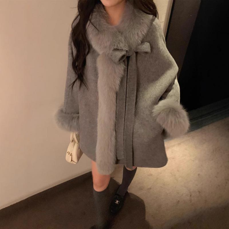 コート レディース 女性用 秋冬 フォックスファー付き 羊毛 ウール ダブルフェイス ケープ ポンチョ ショート丈 ダブルブレスト ゆったり エレガント カジュアル アウター アイボリー グレー|おうち健康生活