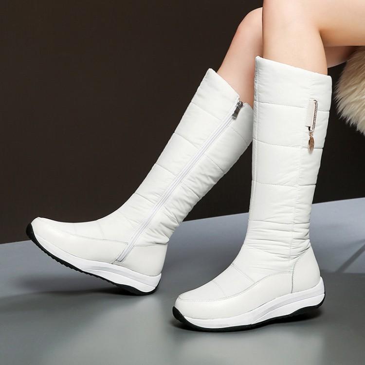 スノーブーツ レディース 女性用 冬用 エナメル 牛革 本革 レザー ロング丈 ハイカット ラウンドトゥ ウェッジソール 厚底 防寒 暖かい 裏ボア ファー 滑り止め カジュアルシューズ 黒 赤 ベージュ