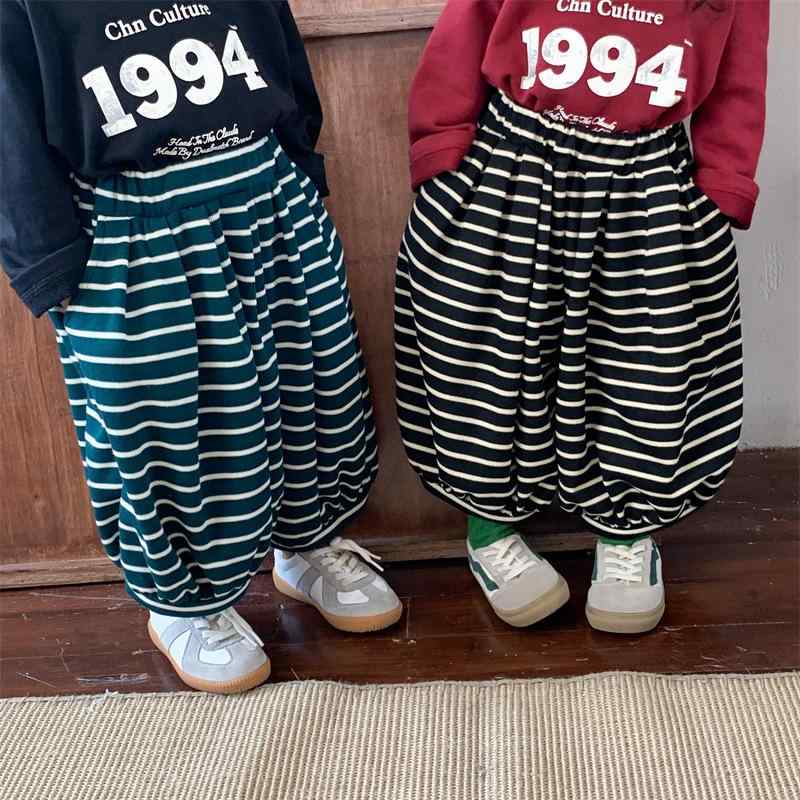 キッズ ベビー 男の子 女の子 男女兼用 パンツ 春秋 ストライプ バルーンパンツ 八分丈 ワイド ゆったり ニット 綿 コットン ハイウエスト ブラック グリーン