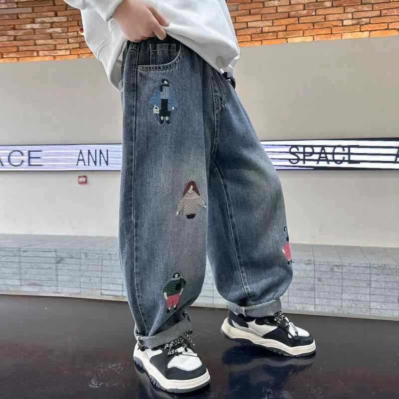 デニムパンツ キッズ 男の子 春秋 薄手 ライト ロング丈 ジュニア 綿 コットン ブルー 青 カジュアル トレンド 普段使い 通学 お出かけ キャラクター柄 ボトムス