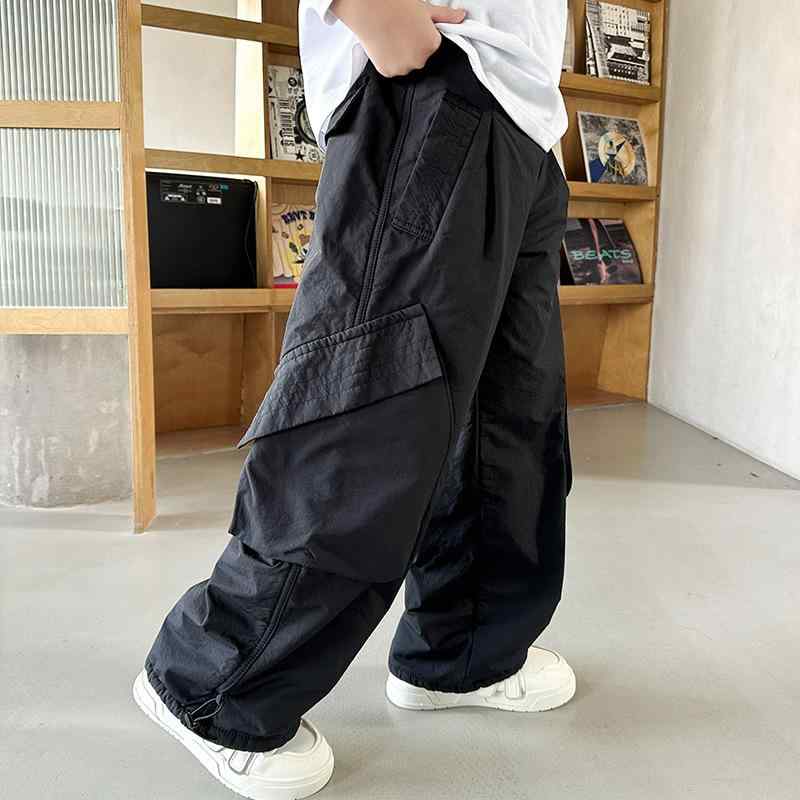 カーゴパンツ キッズ 男児用 春秋 ジュニア 綿混 ワークパンツ ボトムス 無地 カジュアル スポーツ 長ズボン 柔らかな肌触り 通学 普段使い ウエストゴム ブラック