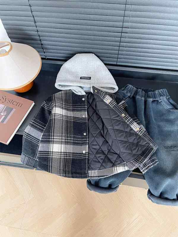 キッズ ジャケット 男の子 女の子 フード付き チェック柄 韓国 厚手 秋冬 長袖 ポリエステル コットン 柔らか素材 黒 白 スポーツ ツートン 英国風 ストリート 普段使い