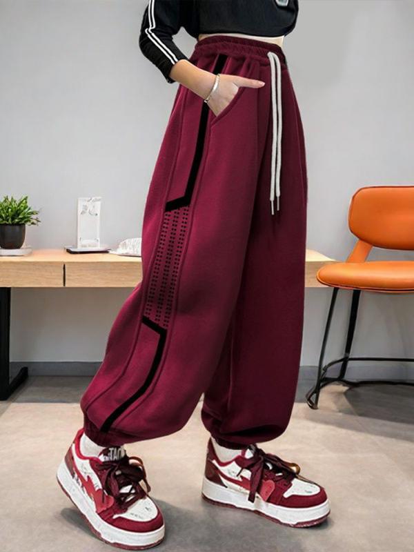 スウェットパンツ 女の子 ジュニア 薄手 綿 春秋 長丈 カジュアル 普段使い 学校 通学 柔らかい ゴムウエスト 中腰 抽象柄 縦ストライプ レター スポーツ トレンド 黒 灰 赤 4,275円
