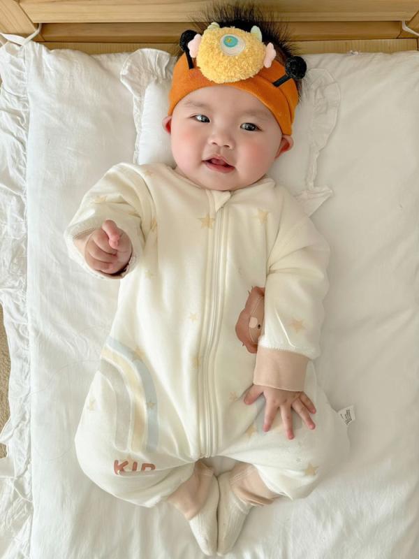 スリーパー ベビー 赤ちゃん 男の子 女の子 防蹴り 分脚 ジッパー式 ニロン 保温 恒温 汎用 綿 ポリエステル 厚手 柔らかい かわいい 虹色 ライオン柄 茶 青 緑 春秋 睡眠