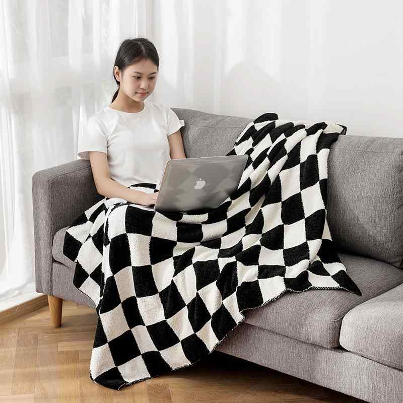 ブランケット 北欧風 チェッカーパターン ニット シングル ソファカバー 薄手 オールシーズン フランネル 柔らかい 昼寝 小型 カーキ ピンク ライトグリーン ポリエステル