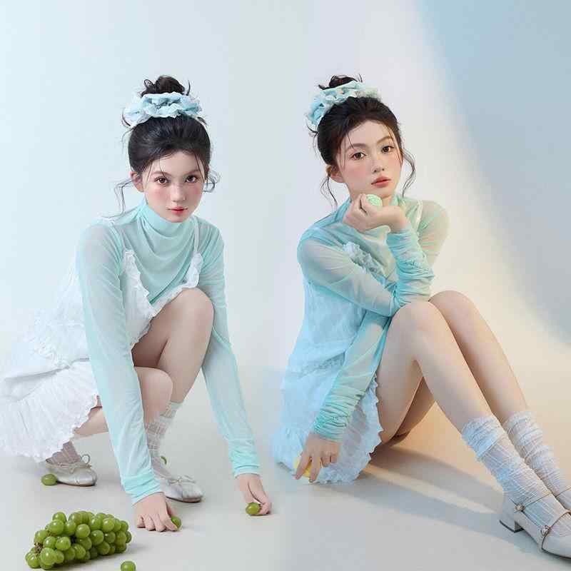 トップス スカート セット ポートレート 撮影 衣装 レディース 早春 韓国 スタイル 優しい 雰囲気 少女 ガール 爽やか スタジオ アート 写真 ポリエステル 素材