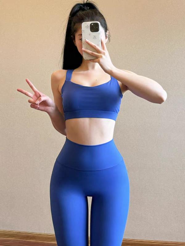 ヨガウェア レディース スポーツブラ ハイウエスト ヨガパンツ セット 高伸縮性 美背 素肌感 フィットネス ランニング ノースリーブ 9分丈 黒 青 緑 ナイロン混 伸縮素材 軽量 吸湿速乾 普段使い アウトドア