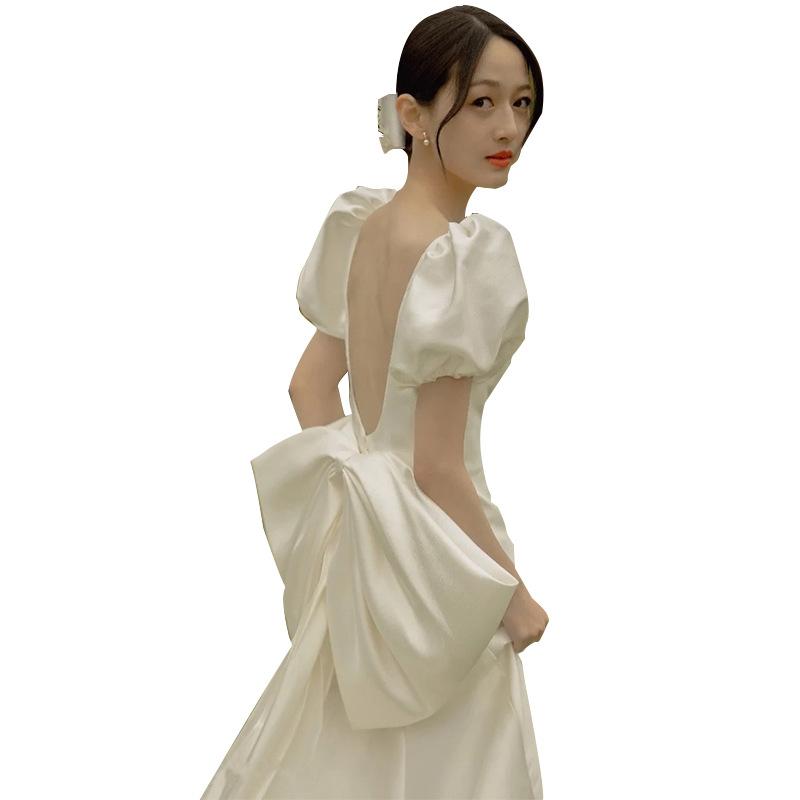 ウェディングドレス レディース ナチュラル シンプル 軽量 サテン バックレス ハイウエスト フィッシュテール パフスリーブ 三分袖 ロングスカート 夏 白 ワインレッド 6,664円