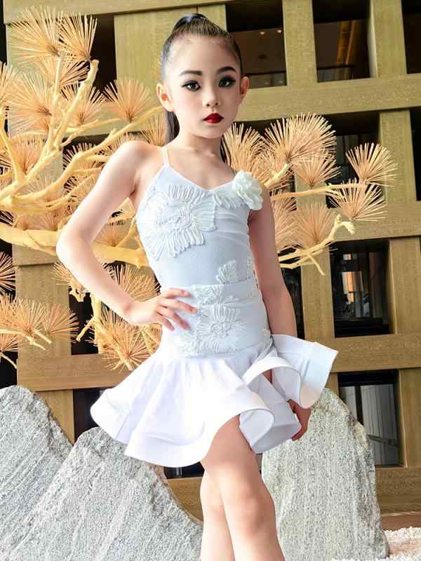 ダンス衣装 女の子 キッズ 夏 ラテン キャミソール 白 花柄 プリント スカート ナイロン 高級感 プロ 練習 レッスン パフォーマンス ステージ おしゃれ かわいい画像