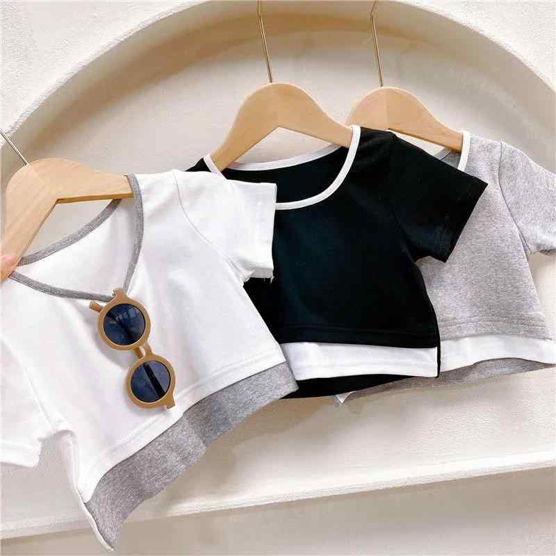 セット 男の子 女の子 夏 白 黒 グレー 半袖 プルオーバー Tシャツ 膝丈 スリット スカート 薄手 綿 コットン 柔らかい 無地 カジュアル 韓国 おしゃれ かわいい 普段使い 軽量 スタイリッシュ