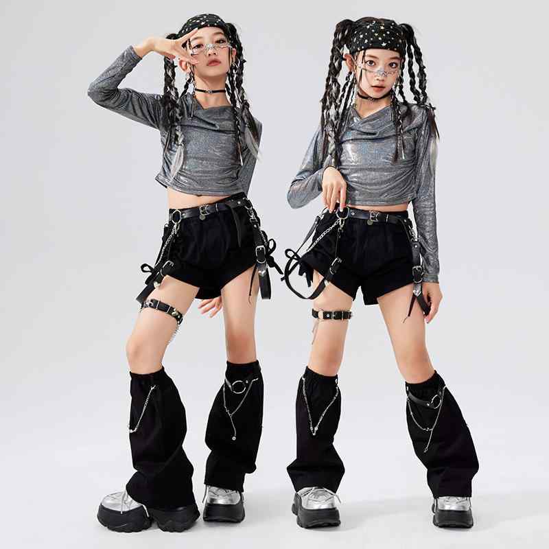 ジャズダンス衣装 女の子 銀 黒 長袖 クロップドトップ ショートパンツ セット ストリートダンス ヒップホップ 柔らかい ポリエステル かわいい クール トレンド オールシーズン 子供 演出 ランウェイ