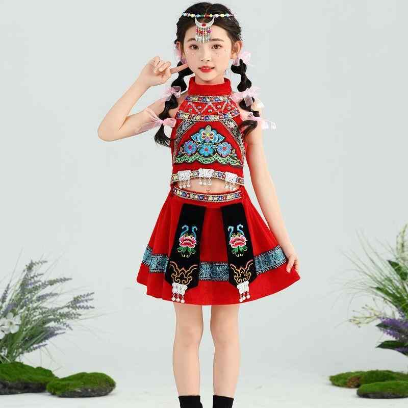 ダンス衣装 キッズ 男の子 女の子 民族風 苗族 壮族 彝族 ?族 火把節 セット プリーツ加工 ボア風 化学繊維混紡 アセテート繊維 春 赤 黒 普段使い 軽量 伸縮性