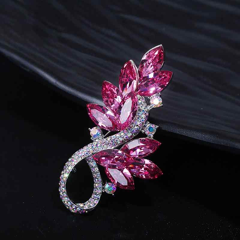 ブローチ メンズ レディース 高級感 ジルコニア クリスタル 花 モチーフ シルバー ブルー スーツ アクセサリー セーター ピン 夏 通勤 ファッション OL スタイル 植物 装飾
