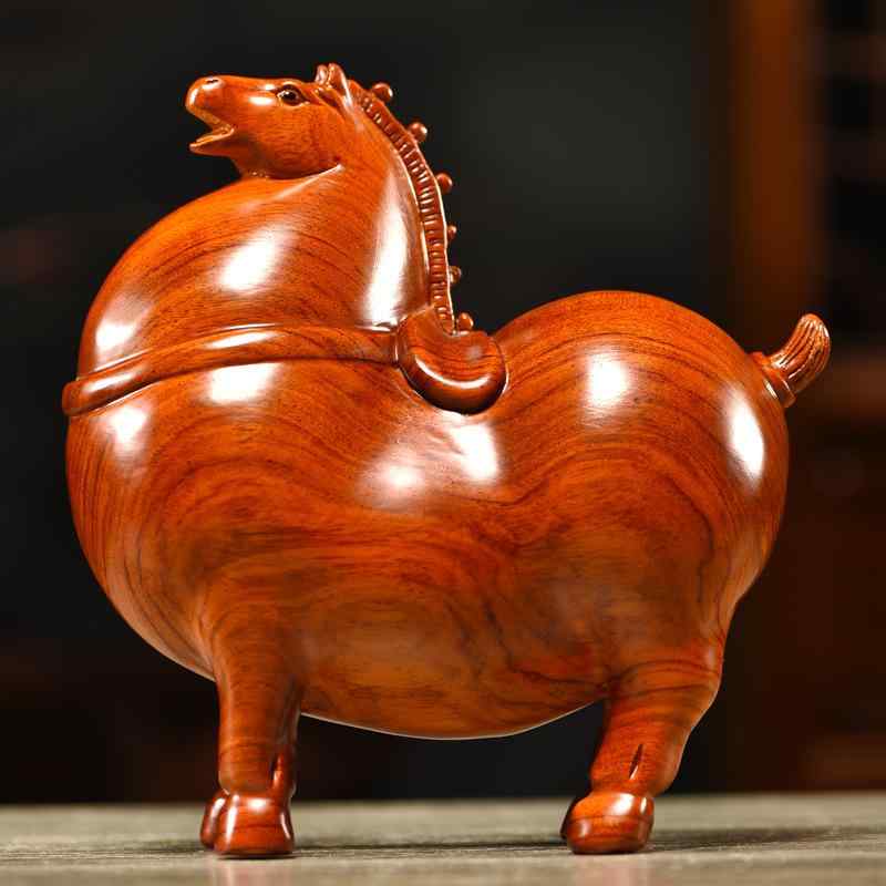 置物 木製 彫刻 馬 成功 象徴 工芸品 ライトイエロー 花梨 黒檀 シンプル モダン 手彫り リビング 飾り物 ホーム オフィス デスク インテリア ギフト