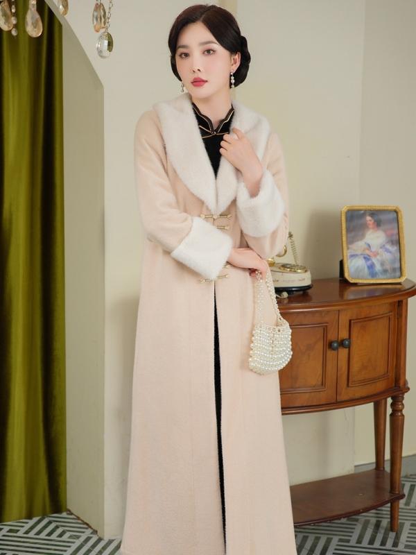コート レディース チャイナ風 アウター チャイナドレス コーディネート 秋冬 シーズン 高級感 ロング丈 7分袖 ノーカラー スタンドカラー 無スリット デジタルプリント 立体パターン ポリエステル 無弾力 レトロ スタイル ピンク 黒 赤 ママ風｜おうち健康生活