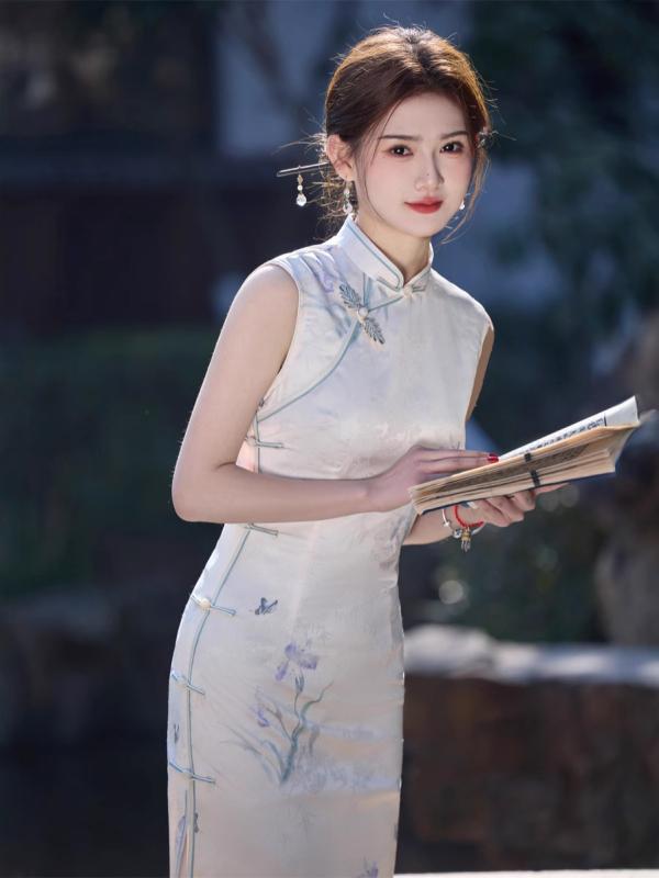 チャイナドレス レディース 春夏 ノースリーブ ロング丈 ダブルレイヤー アセテート ジャカード織り 花柄 淡紫 スリムフィット レトロ 低スリット ストレッチ スタンドカラー 斜め襟 中国風 エレガント 成人女性向け 修身 レトロスタイル