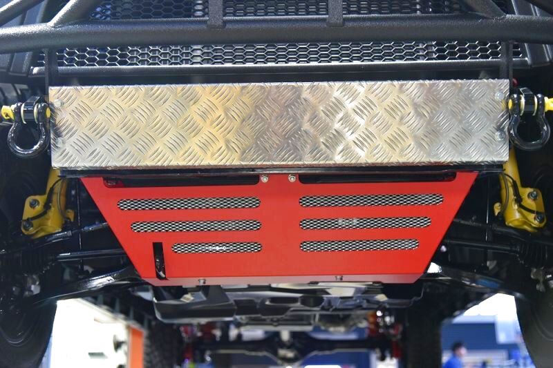 楽天市場】エブリイDA17 ボンネットガーニッシュ : アウトクラス