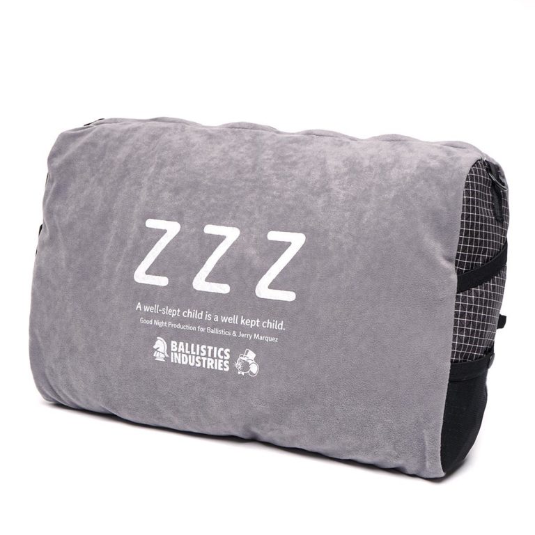 楽天市場】キャンプ 枕 まくら マクラ 携帯枕 ピロー 軽量 アウトドア